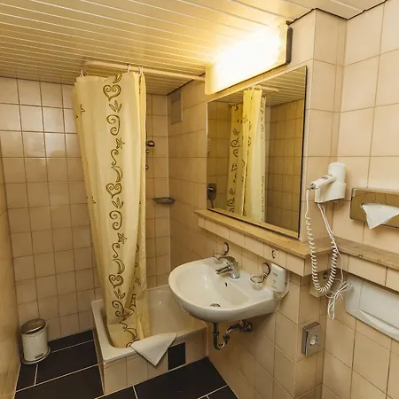 Отель Terminal 3*